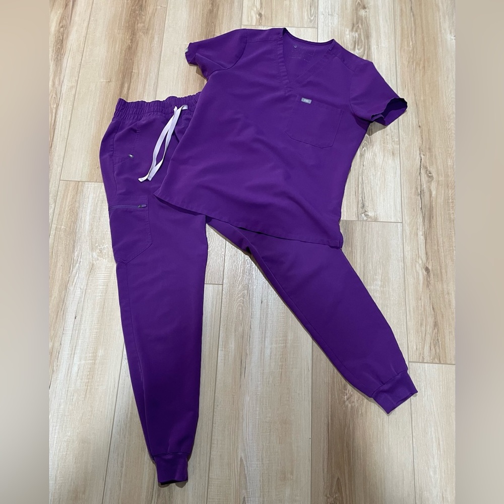 WEAR FIGS scrub set small/tall purple